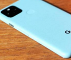 一些谷歌Pixel5單元顯示了框架和手機(jī)顯示屏之間的間隙