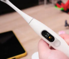 OcleanXProElite是第一款超靜音智能牙刷