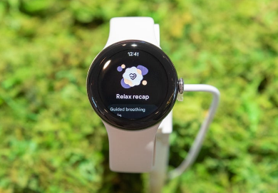 Google簡化了PixelWatch和PixelWatch2的保修和保外更換流程