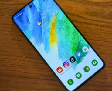 三星發(fā)布了GalaxyS21FE運營商鎖定版本的3月份安全更新