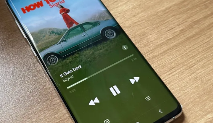 我希望AppleMusic能夠讓我創(chuàng)建AI播放列表就像Spotify一樣
